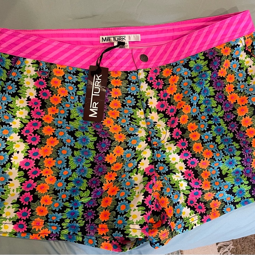 Mens Mr. Turk brand swim trunks size 33 new with tags.